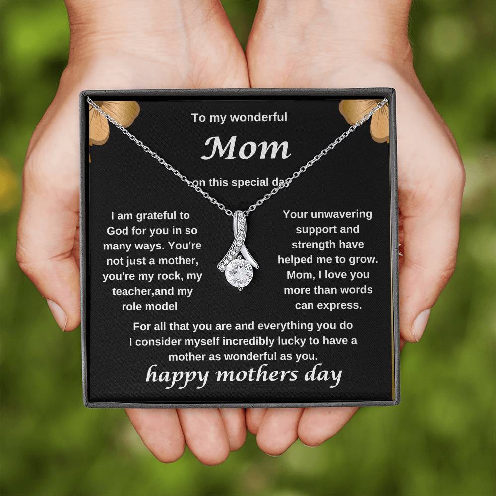 TO MY WONDERFUL MOM NECKLACE