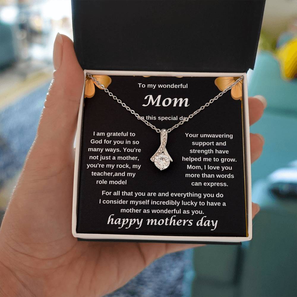 TO MY WONDERFUL MOM NECKLACE