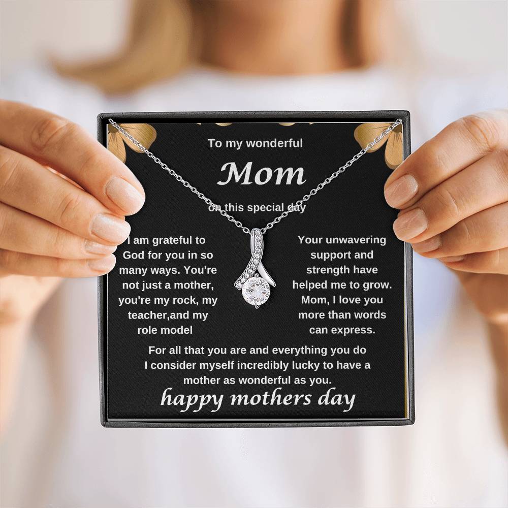 TO MY WONDERFUL MOM NECKLACE