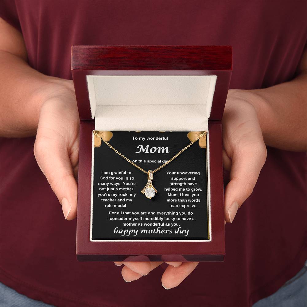 TO MY WONDERFUL MOM NECKLACE