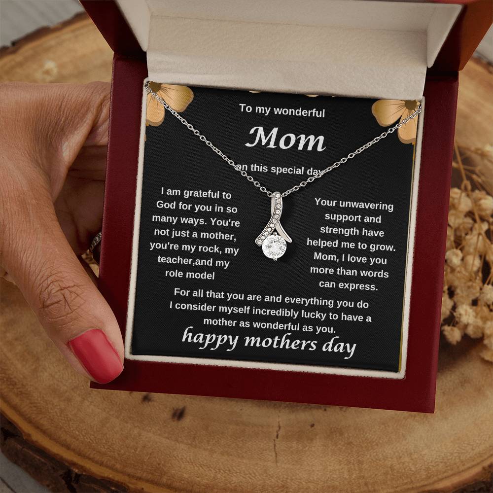 TO MY WONDERFUL MOM NECKLACE