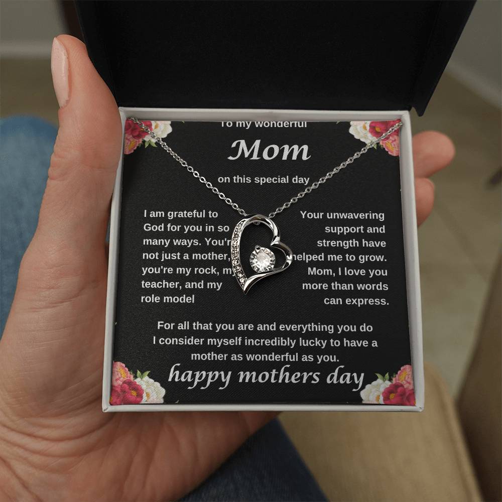 TO MY WONDERFUL MOM NECKLACE