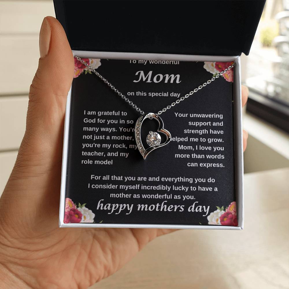 TO MY WONDERFUL MOM NECKLACE