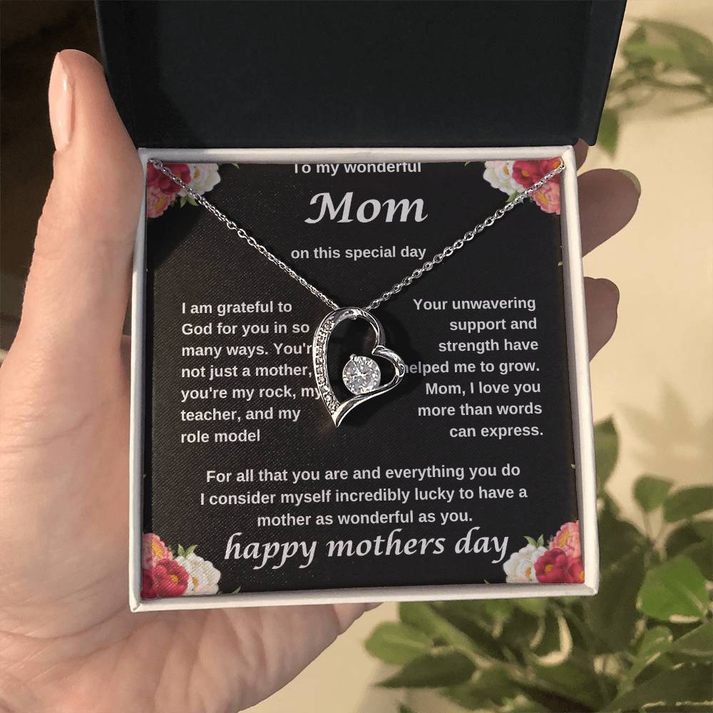 TO MY WONDERFUL MOM NECKLACE